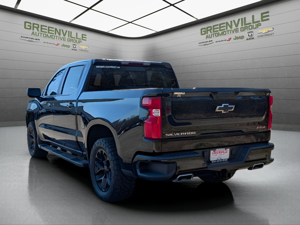 2024 Chevrolet Silverado 1500 - Black exterior view 5