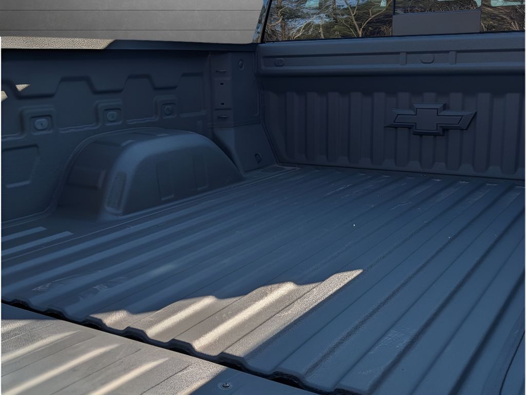 2024 Chevrolet Silverado 1500 - Black exterior view 8