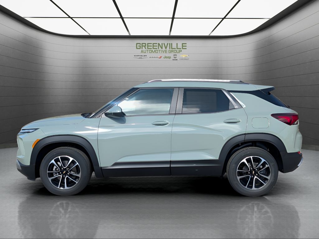 2026 Chevrolet TrailBlazer LT - CACTI GREEN exterior view 3