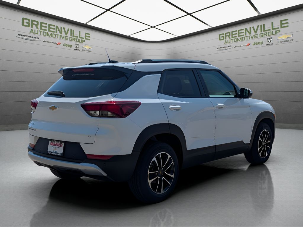 2026 Chevrolet TrailBlazer LT - SUMMIT WHITE exterior view 8