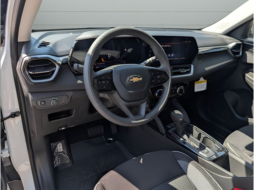 2026 Chevrolet TrailBlazer LT - SUMMIT WHITE exterior view 16