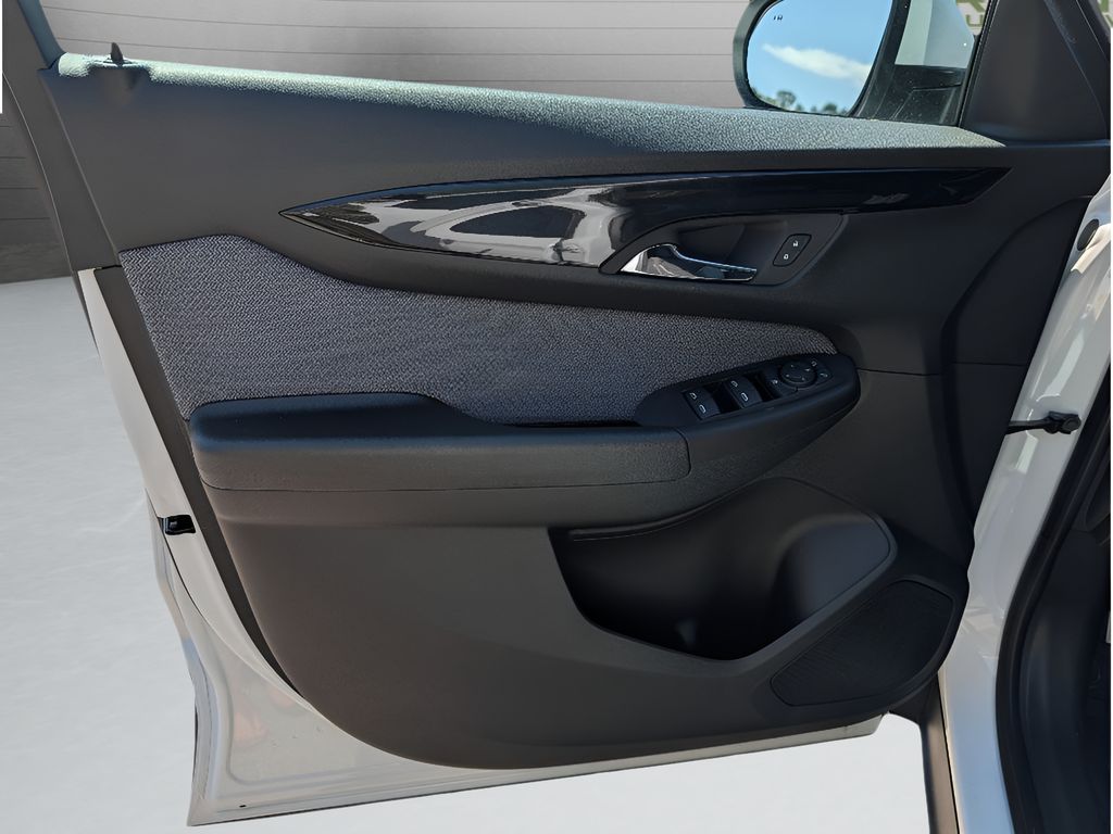 2026 Chevrolet TrailBlazer LT - SUMMIT WHITE exterior view 14