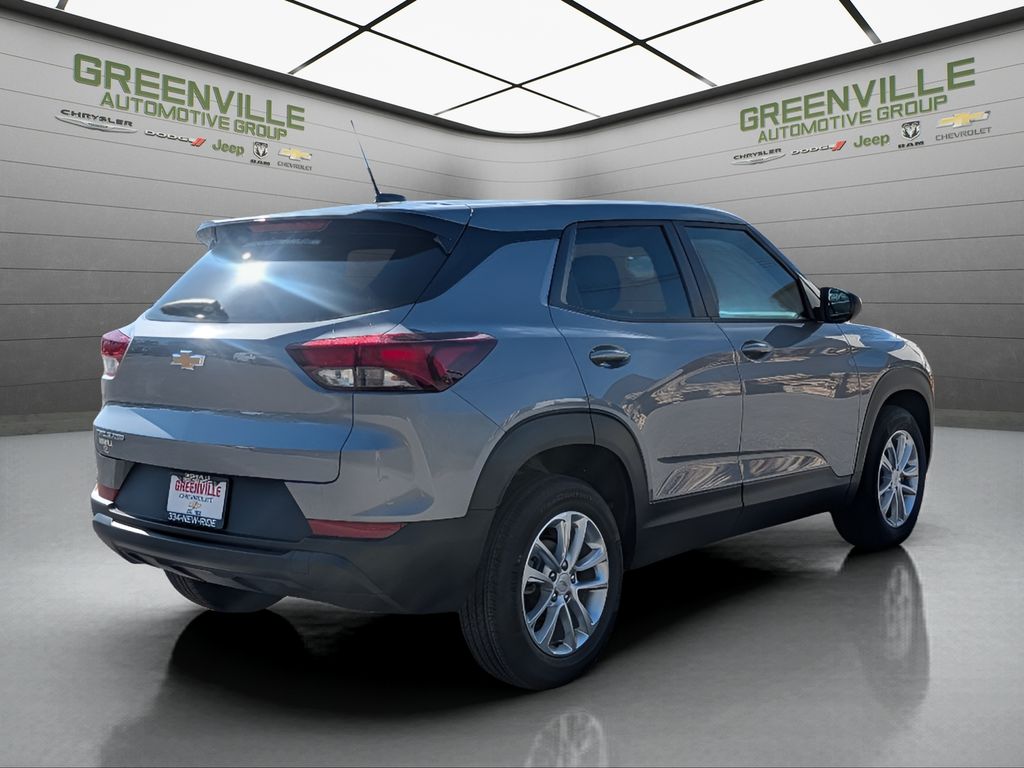 2026 Chevrolet TrailBlazer LS - STERLING GRAY METALLIC exterior view 9