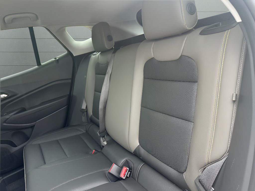 2026 Chevrolet Trax ACTIV - White Sands exterior view 13