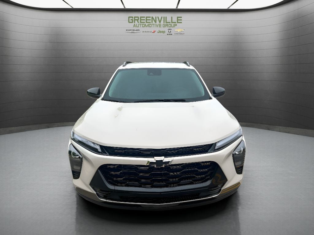 2026 Chevrolet Trax ACTIV - White Sands exterior view 2