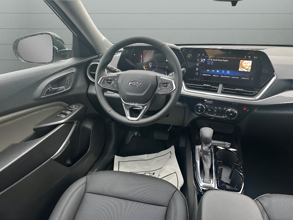 2026 Chevrolet Trax ACTIV - White Sands exterior view 16