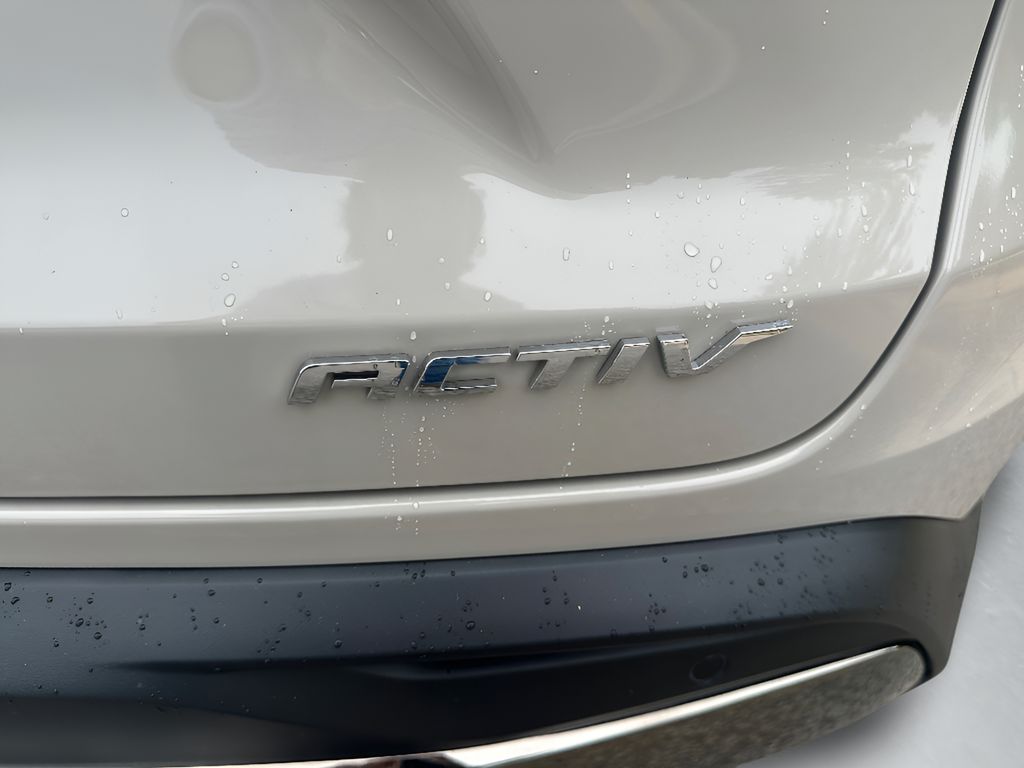 2026 Chevrolet Trax ACTIV - White Sands exterior view 10