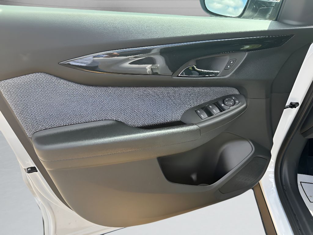 2026 Chevrolet TrailBlazer LT - SUMMIT WHITE exterior view 18