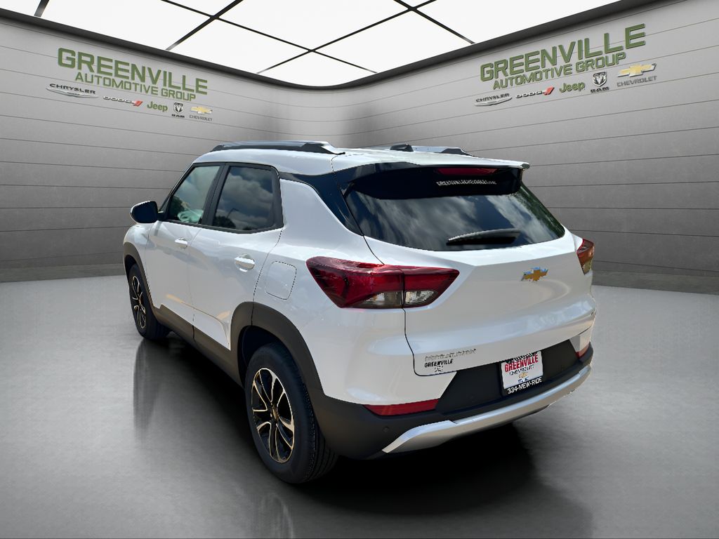 2026 Chevrolet TrailBlazer LT - SUMMIT WHITE exterior view 7