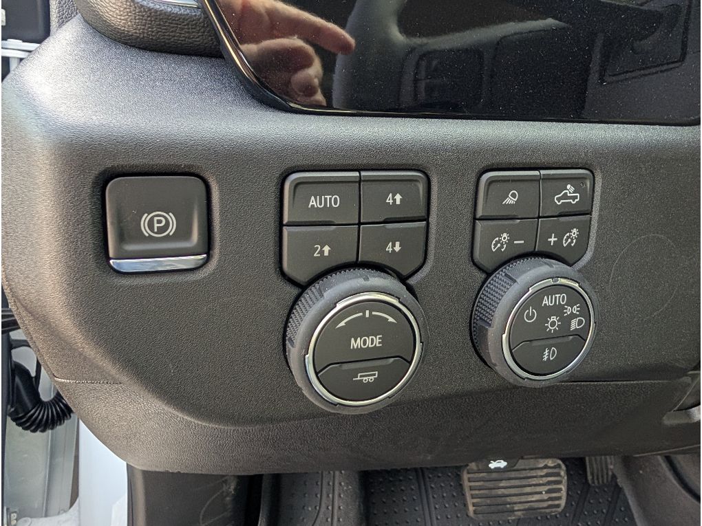 2026 Chevrolet Silverado 2500 - SUMMIT WHITE exterior view 18