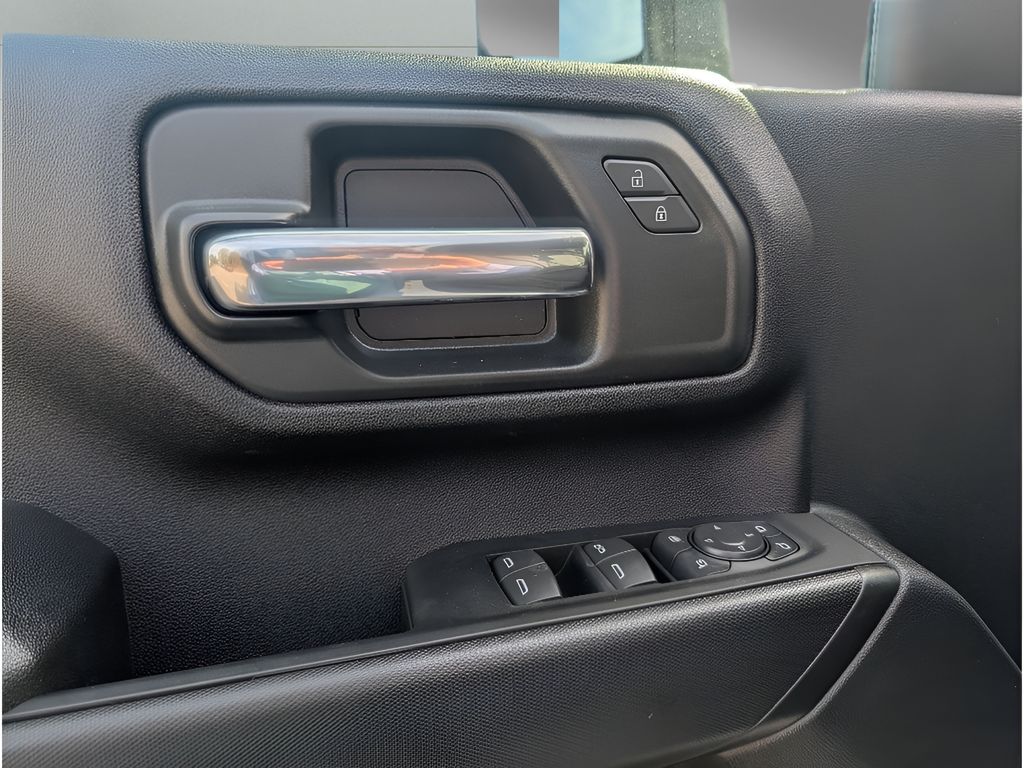 2026 Chevrolet Silverado 2500 - SUMMIT WHITE exterior view 15