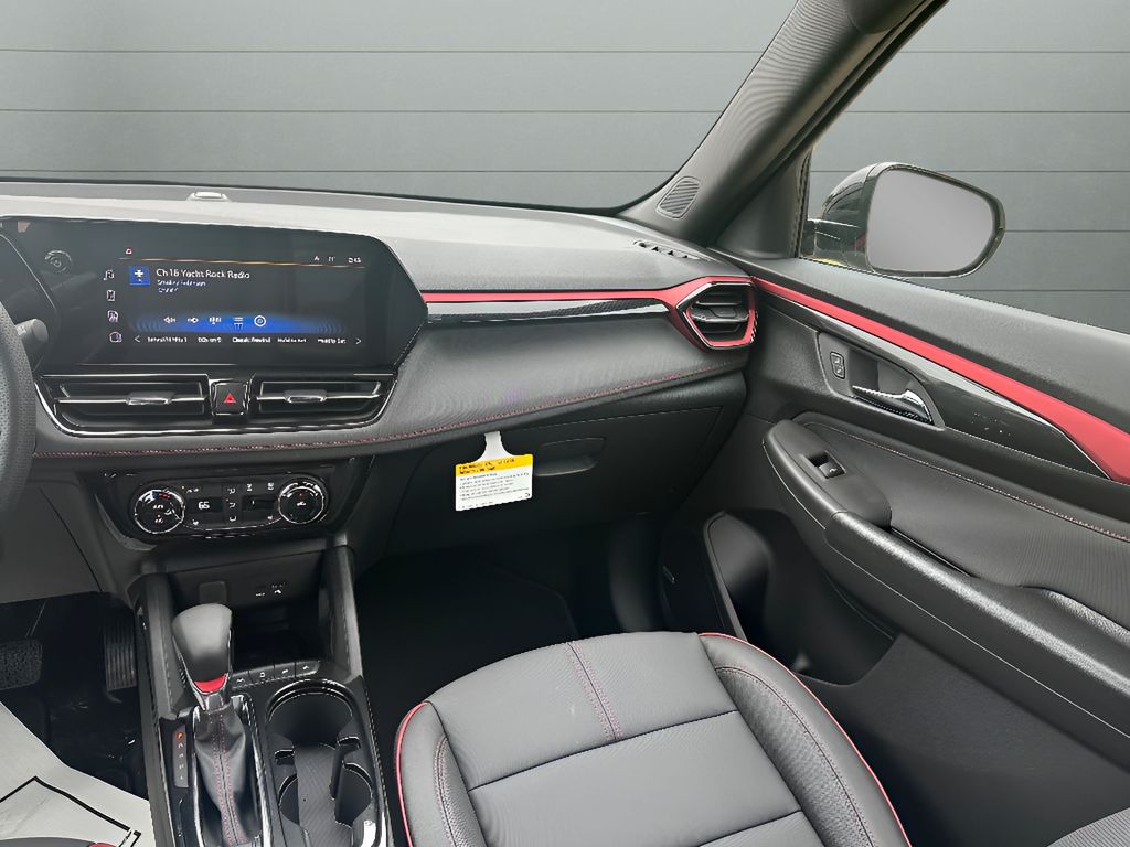 2026 Chevrolet TrailBlazer RS - WHITE SANDS exterior view 18
