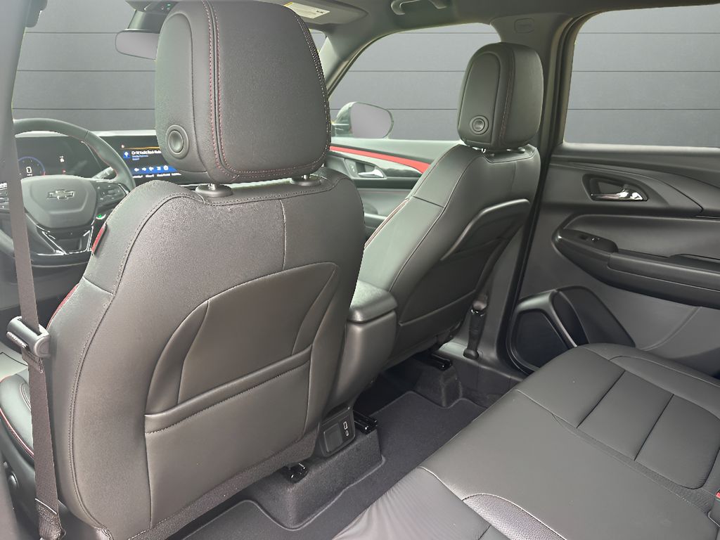 2026 Chevrolet TrailBlazer RS - WHITE SANDS exterior view 14
