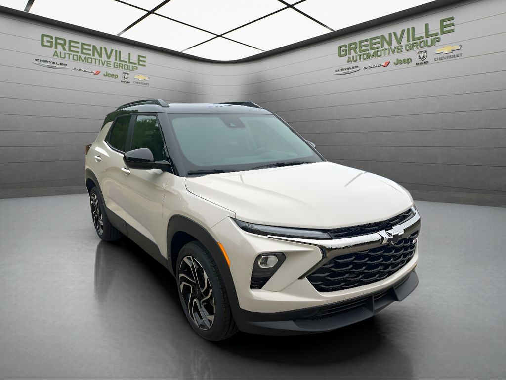 2026 Chevrolet TrailBlazer RS - WHITE SANDS exterior view 3