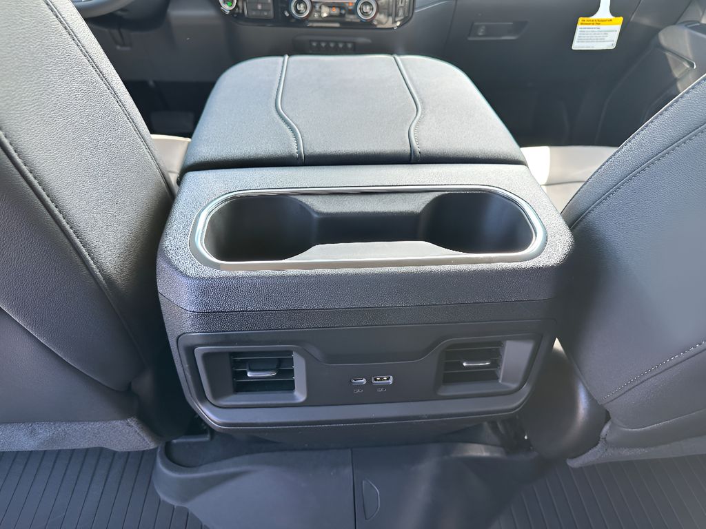 2026 Chevrolet Silverado 2500.0 - SUMMIT WHITE exterior view 15
