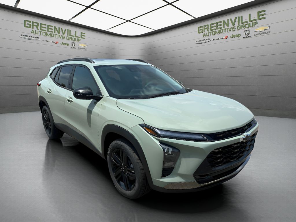 2026 Chevrolet Trax ACTIV - Cacti Green exterior view 3
