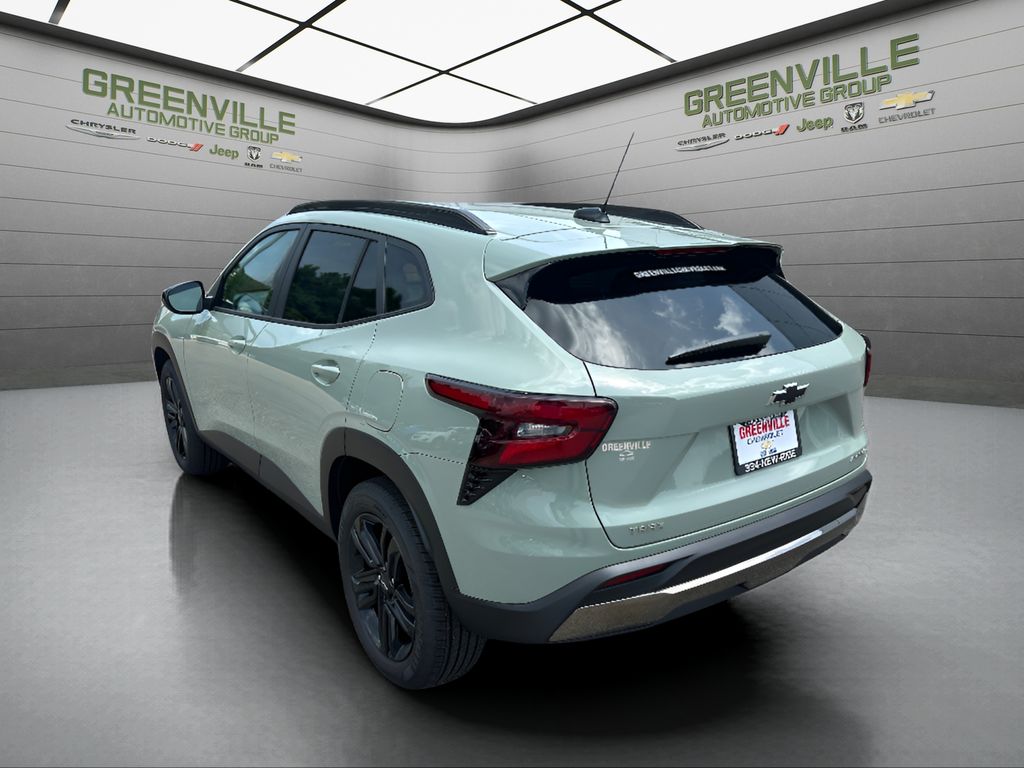 2026 Chevrolet Trax ACTIV - Cacti Green exterior view 7