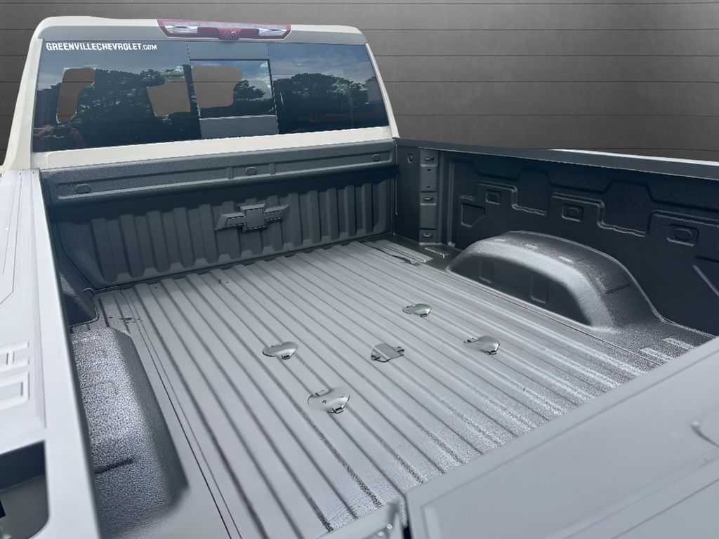 2026 Chevrolet Silverado 2500.0 - WHITE SANDS exterior view 10