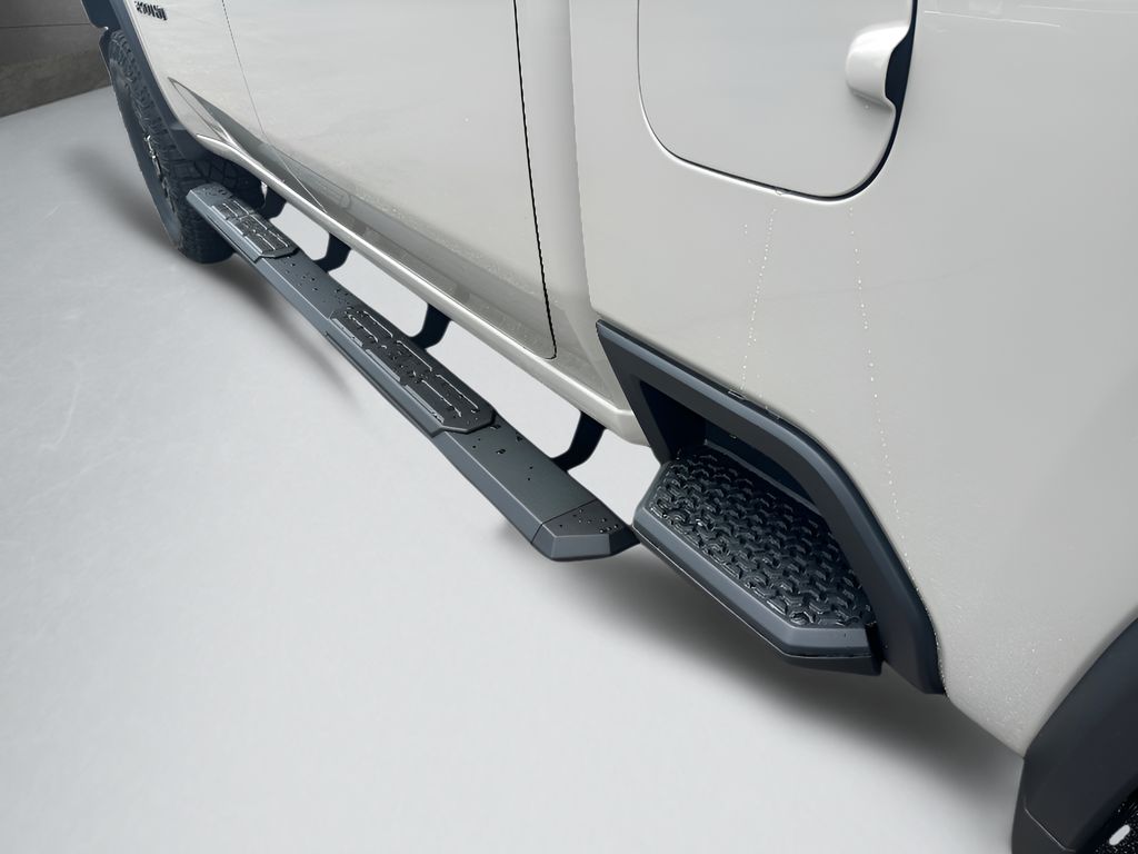 2026 Chevrolet Silverado 2500.0 - WHITE SANDS exterior view 11
