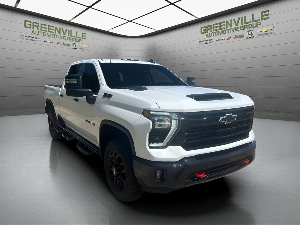 2026 Chevrolet Silverado 2500.0 - SUMMIT WHITE exterior view 3