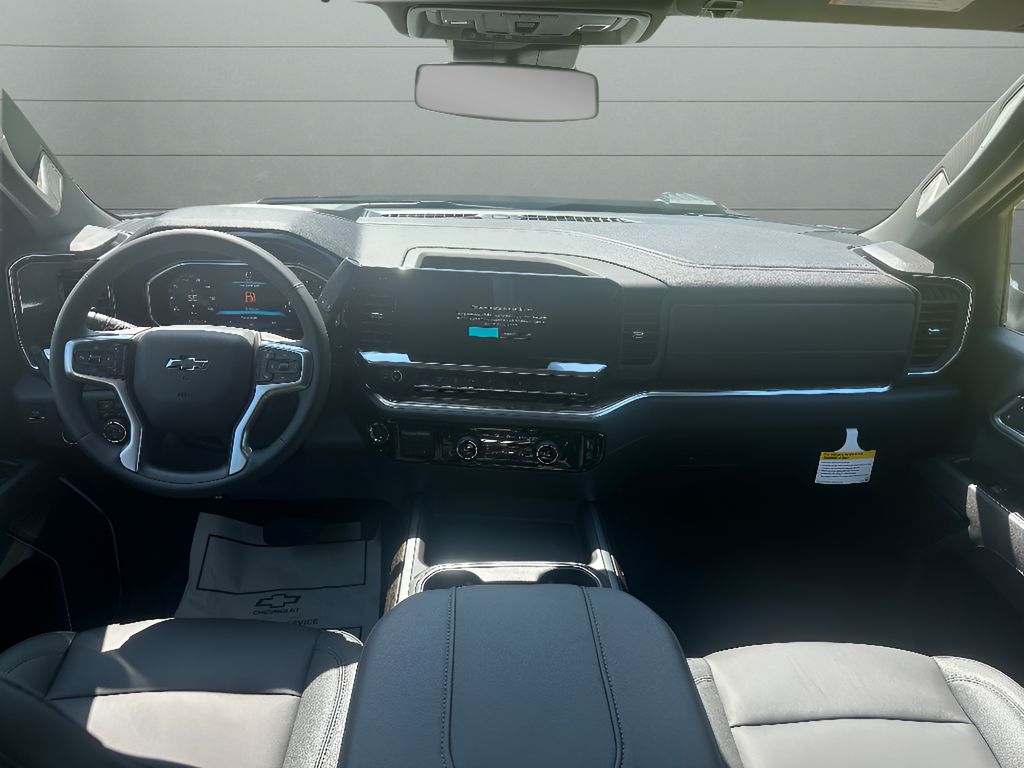 2026 Chevrolet Silverado 2500.0 - SUMMIT WHITE exterior view 17