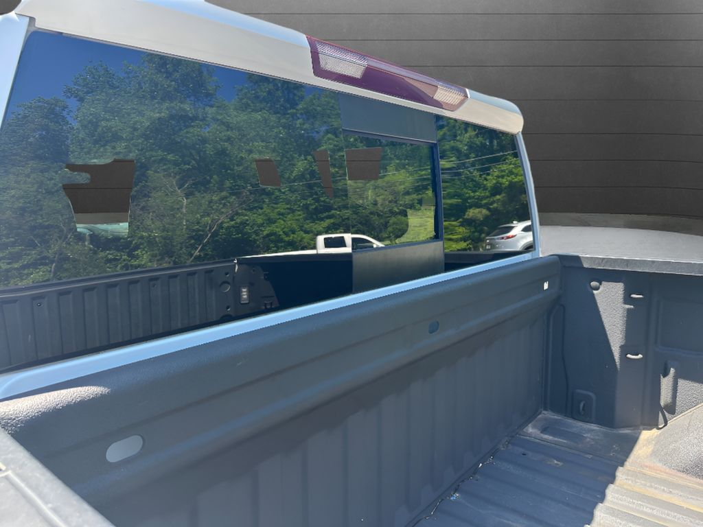 2020 Chevrolet Silverado 1500 - Summit White exterior view 15