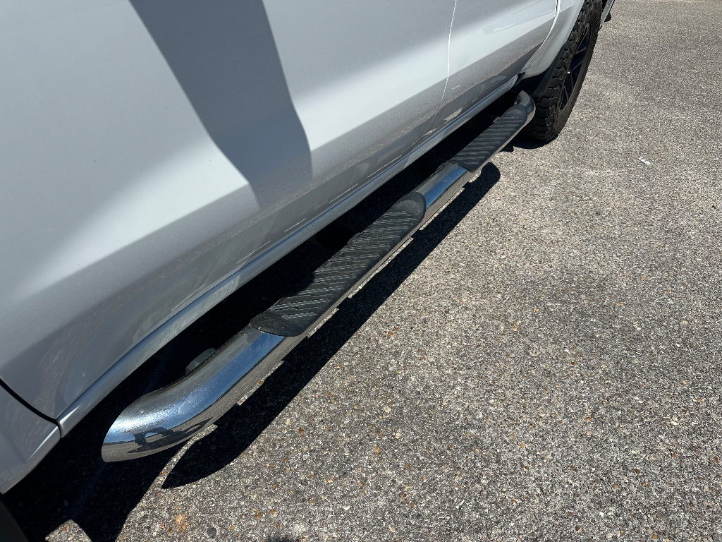 2020 Chevrolet Silverado 1500 - Summit White exterior view 12