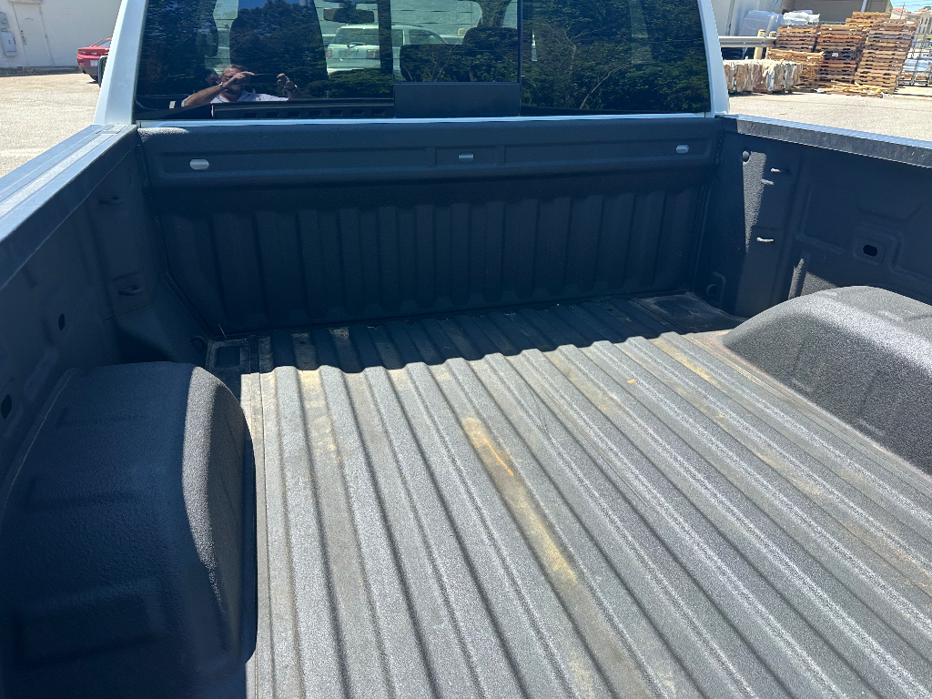 2020 Chevrolet Silverado 1500 - Summit White exterior view 14