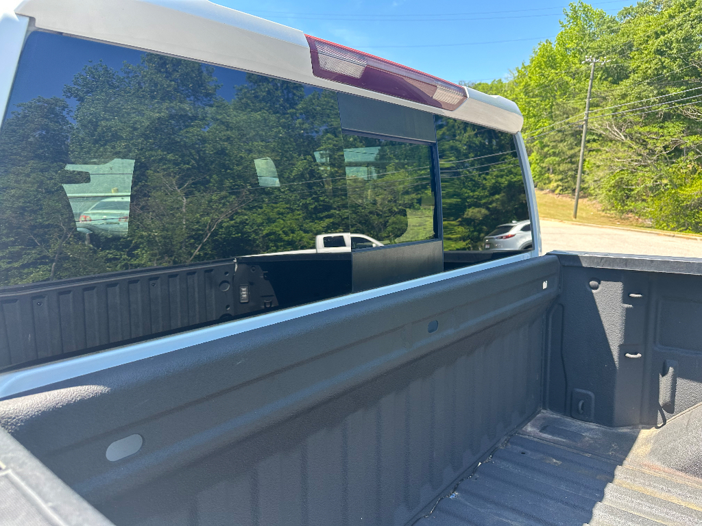 2020 Chevrolet Silverado 1500 - Summit White exterior view 15