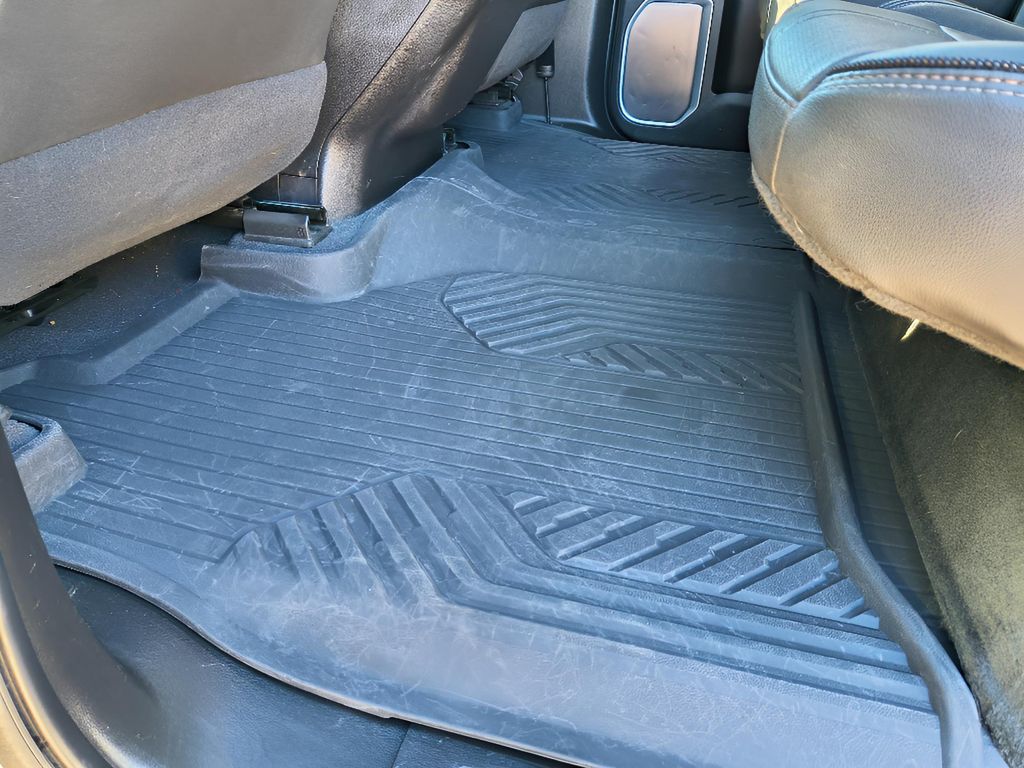 Used 2024 Chevrolet Silverado High Country Premium Z71