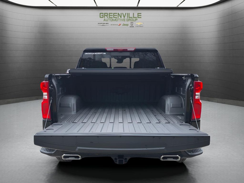 2026 Chevrolet Silverado 1500 - BLACK exterior view 7