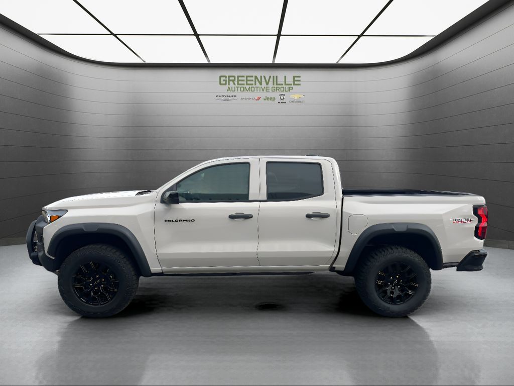 2026 Chevrolet Colorado 4WD Trail Boss - WHITE SANDS exterior view 8
