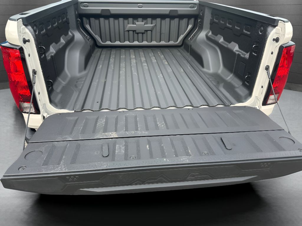 2026 Chevrolet Colorado 4WD Trail Boss - WHITE SANDS exterior view 13