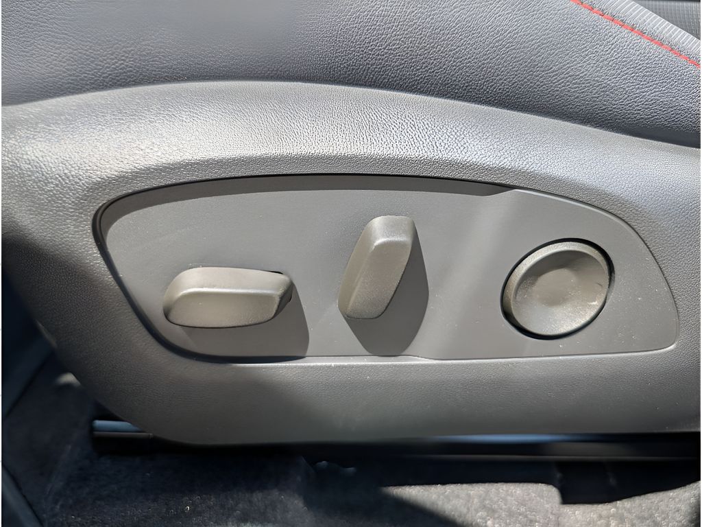 2026 Chevrolet Traverse AWD Z71 - SANDSTONE GRAY exterior view 16