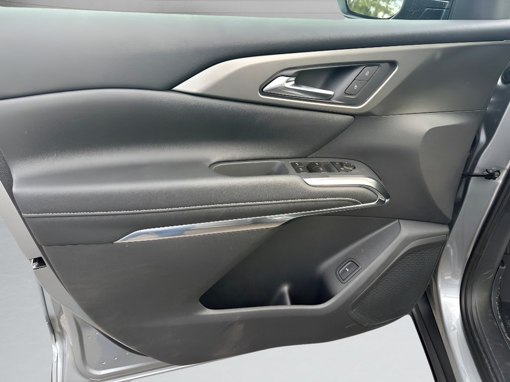 2026 Chevrolet Traverse FWD LT - STERLING GRAY METALLIC exterior view 20