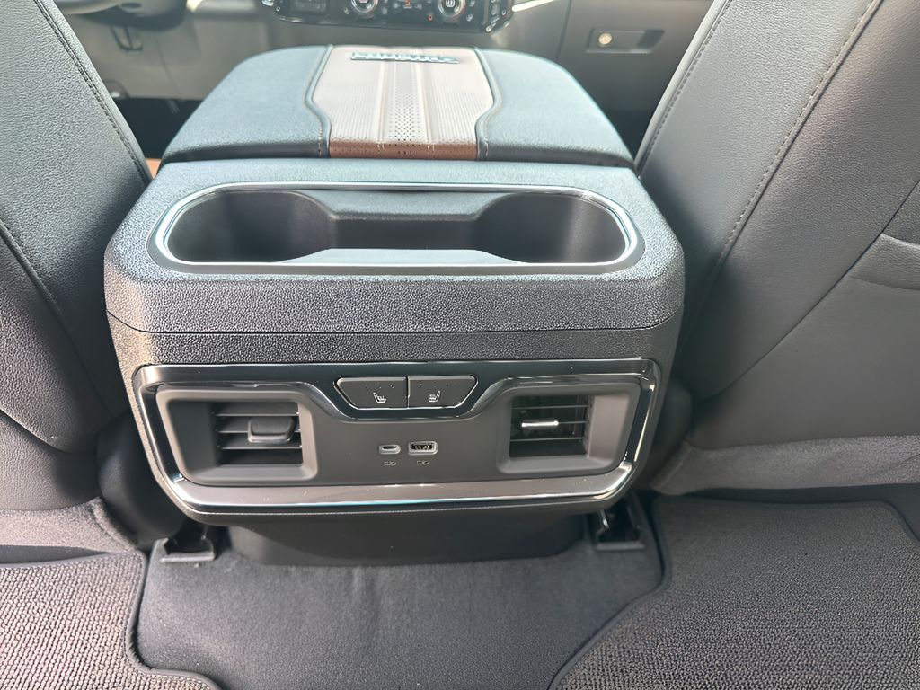 2026 Chevrolet Silverado 2500.0 - POLAR WHITE TRICOAT exterior view 18