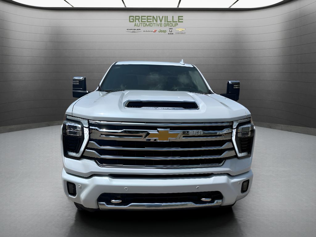 2026 Chevrolet Silverado 2500.0 - POLAR WHITE TRICOAT exterior view 2