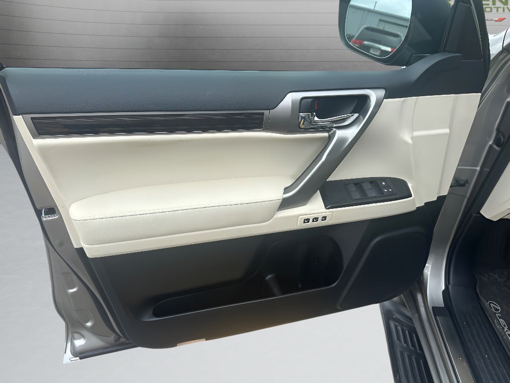 2023 Lexus GX 460 460 Premium - Atomic Silver exterior view 18
