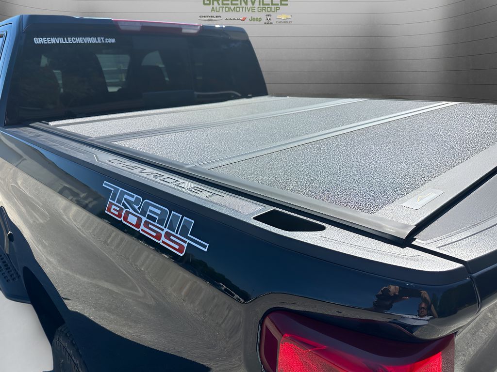 2026 Chevrolet Silverado 1500 - BLACK exterior view 11