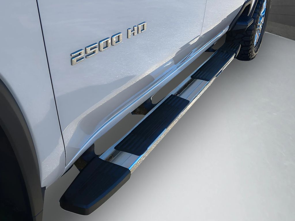 2023 Chevrolet Silverado 2500 - Iridescent Pearl Tricoat exterior view 14