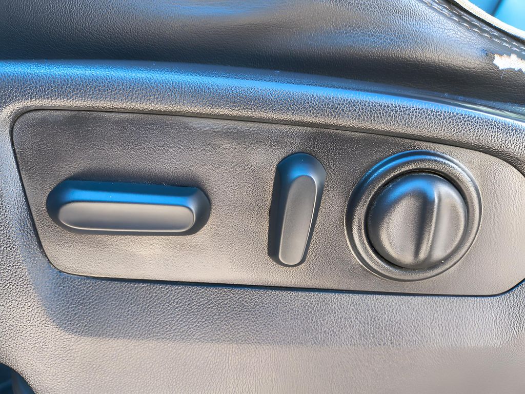 2023 Chevrolet Silverado 2500 - Iridescent Pearl Tricoat exterior view 17