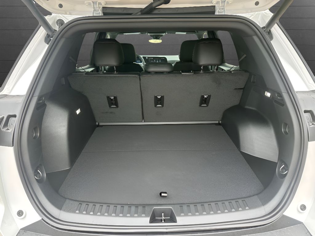 2026 Chevrolet Equinox FWD LT - SUMMIT WHITE exterior view 10