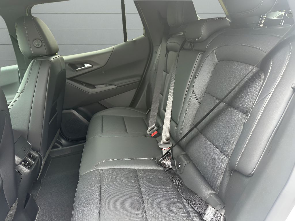 2026 Chevrolet Equinox FWD LT - SUMMIT WHITE exterior view 13