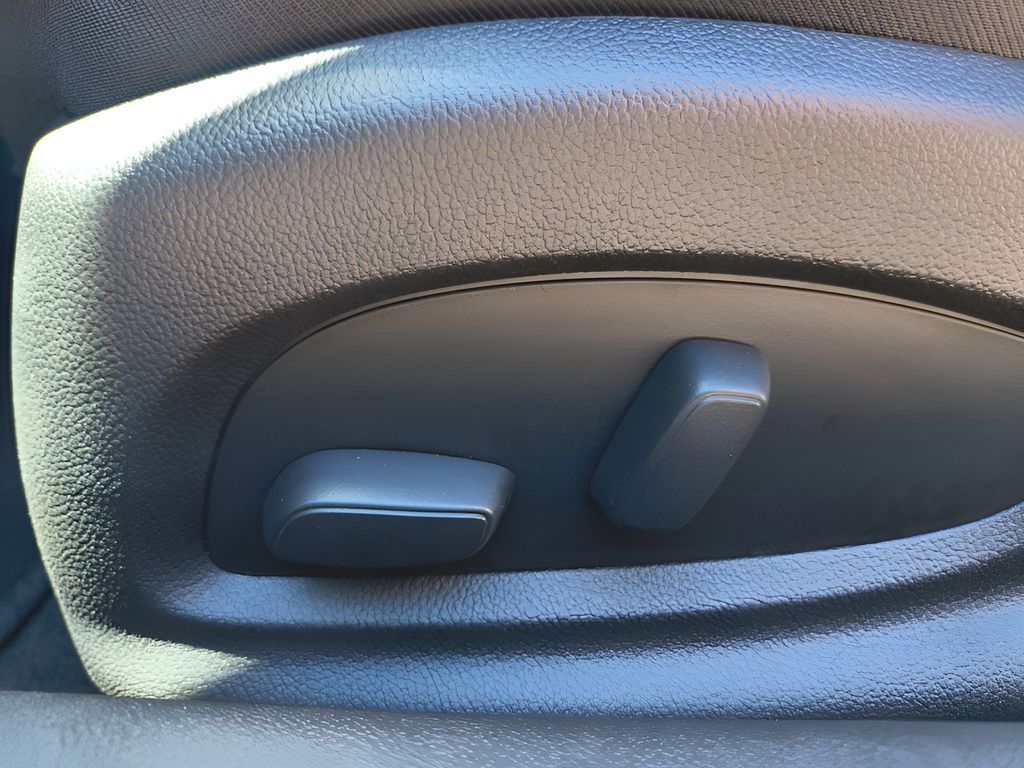 2023 Chevrolet Camaro 2LT - Summit White exterior view 14