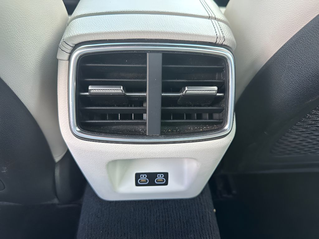 2024 Genesis G70 2.5T - Alta White exterior view 11
