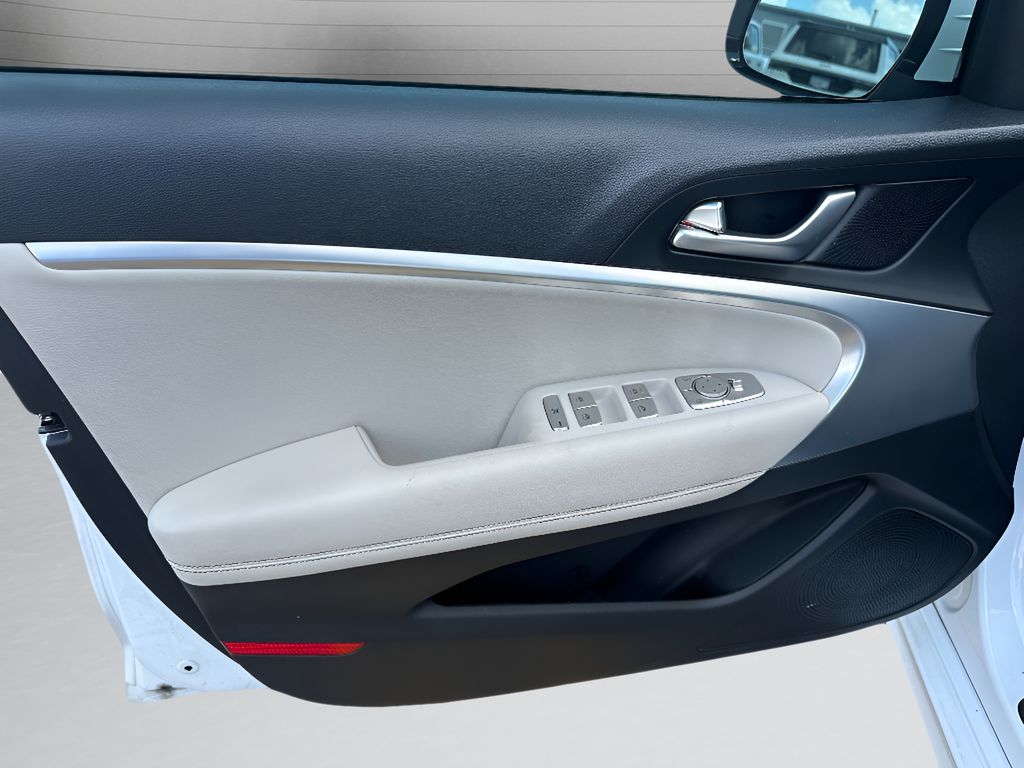 2024 Genesis G70 2.5T - Alta White exterior view 15