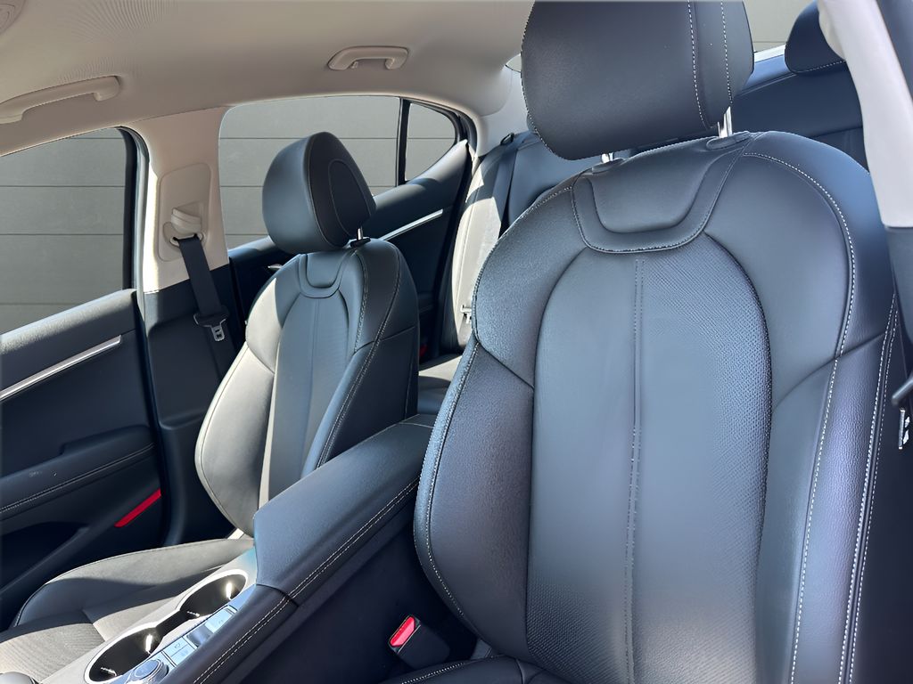 2026 Genesis G70 2.5T - Vik Black exterior view 19