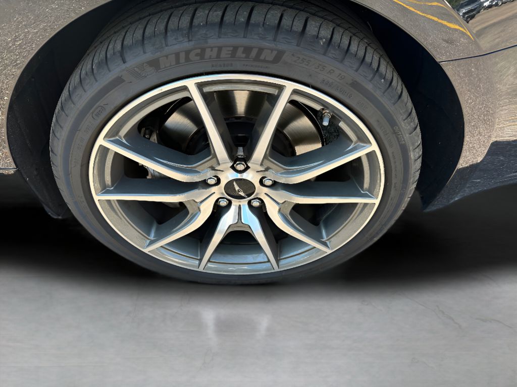 2026 Genesis G70 2.5T - Vik Black exterior view 9