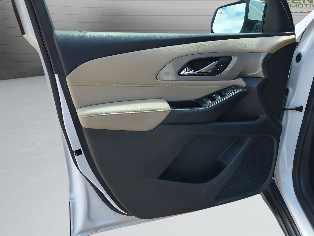2022 Chevrolet Traverse LS - Summit White exterior view 10