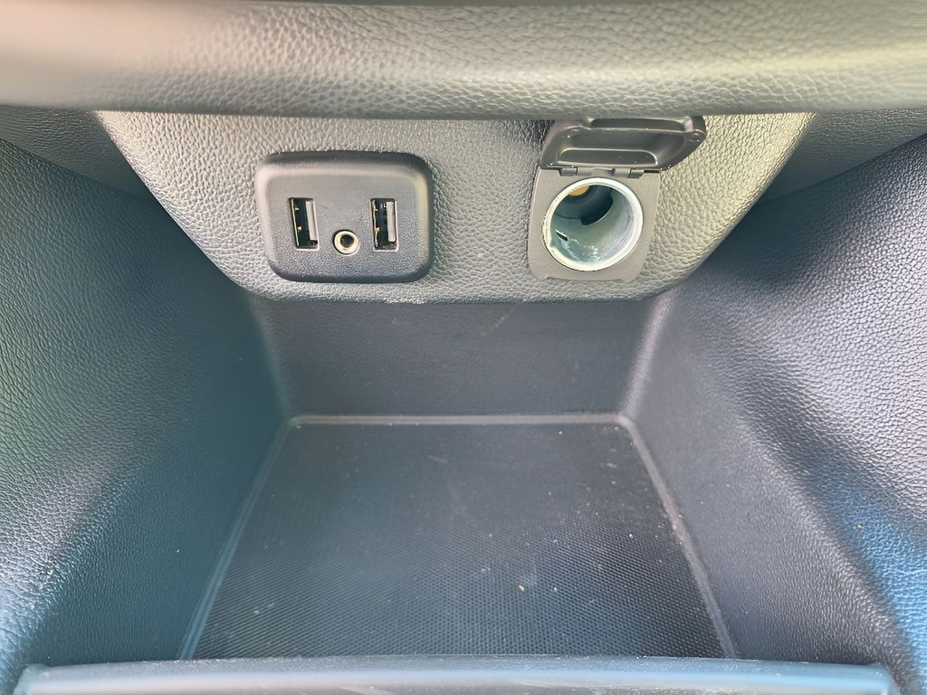 2022 Chevrolet Traverse LS - Summit White exterior view 18